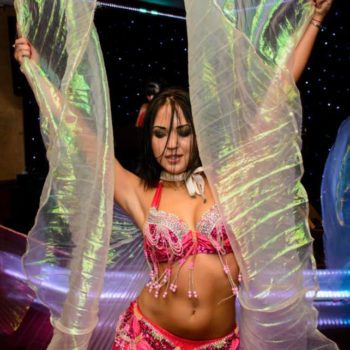 Exotic Brazilian belly dancer for events