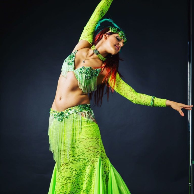Hire Belly Dancers In Toronto Group Dance Performance Near You