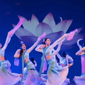 Chinese Dancers 4